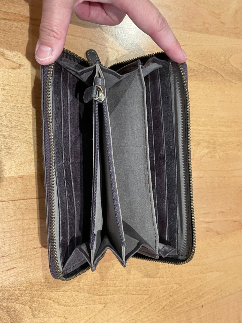 Beautiful Roots Leather Wallet - Deep Purple - Picture 5 of 5